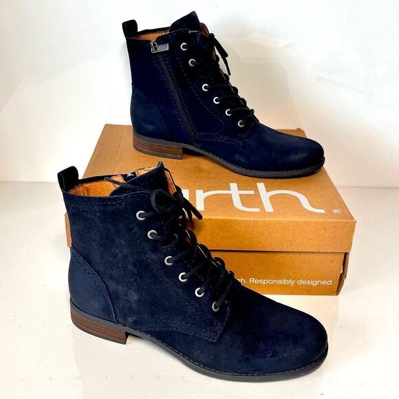 Earth Janel Leather Lace-Up Ankle Boots - Picture 1 of 8